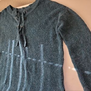 SO super soft/lush, pullover lace front tunic. Size S.